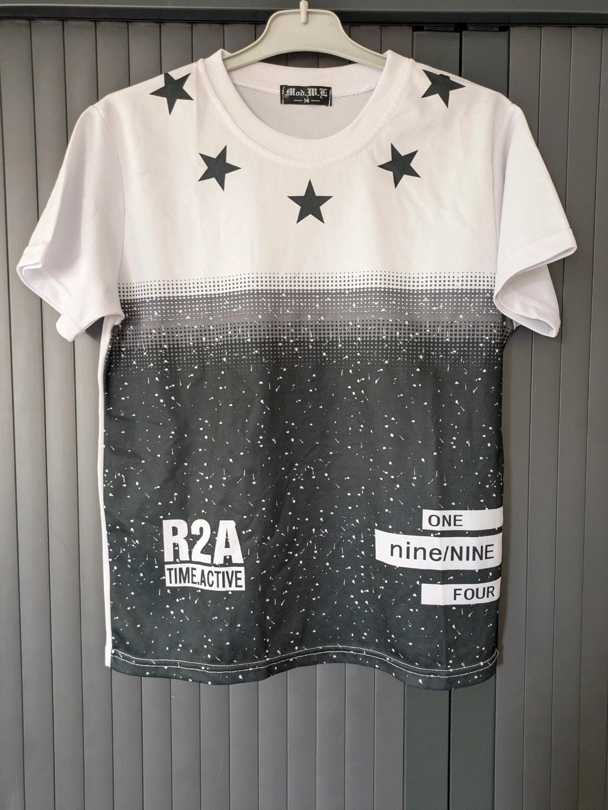 T-shirt taille 14 ans